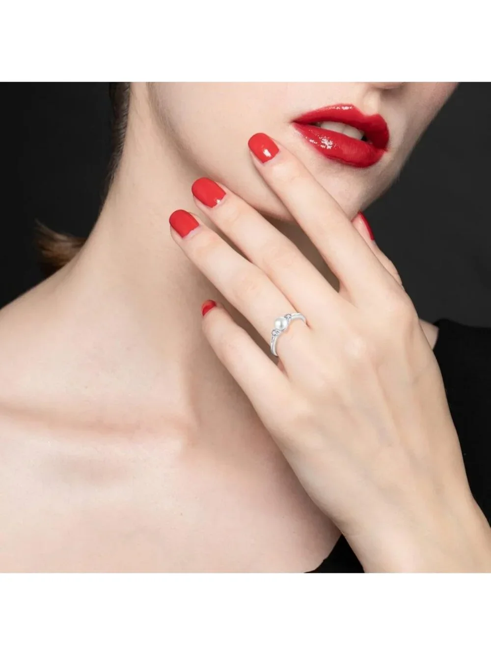 Elegant Pearl Ring in 925 Sterling Silver with Cubic Zirconia, Size 5-10